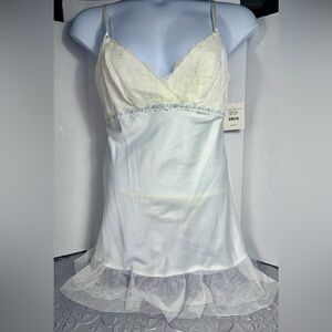 Flora Nikrooz Antique White Lace Chemise Size L and G-String Size XL 2 Piece Set